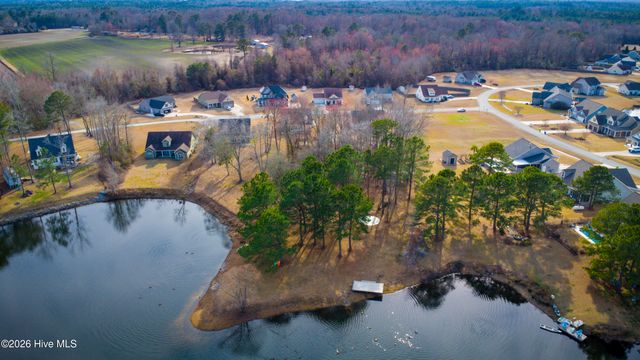 303 Ramonas Lake Court, New Bern, NC 28560