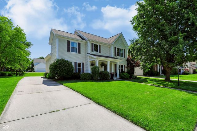 11499 Feather Rock Court, Fishers, IN 46037