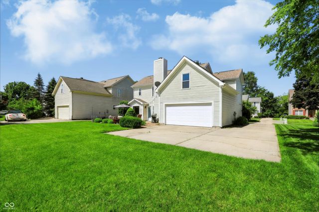 11499 Feather Rock Court, Fishers, IN 46037