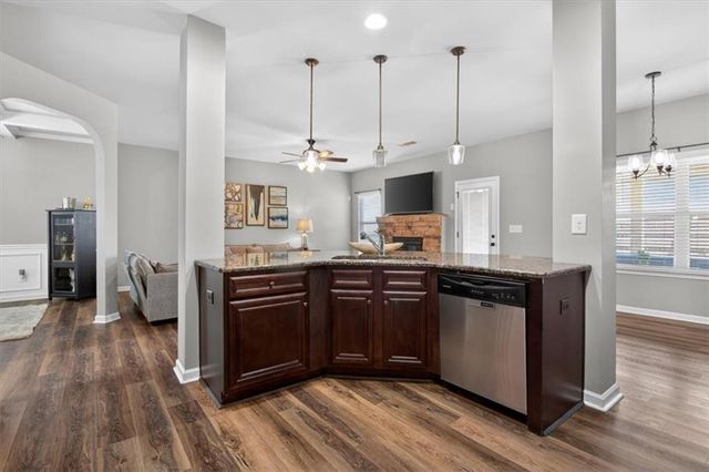 601 Ocean Avenue, Canton, GA 30114