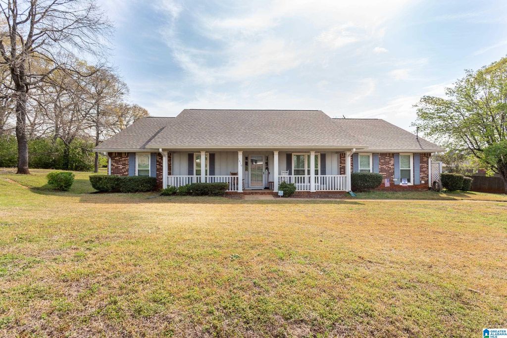 1010 SHADY LANE CIRCLE, Talladega, AL 35160