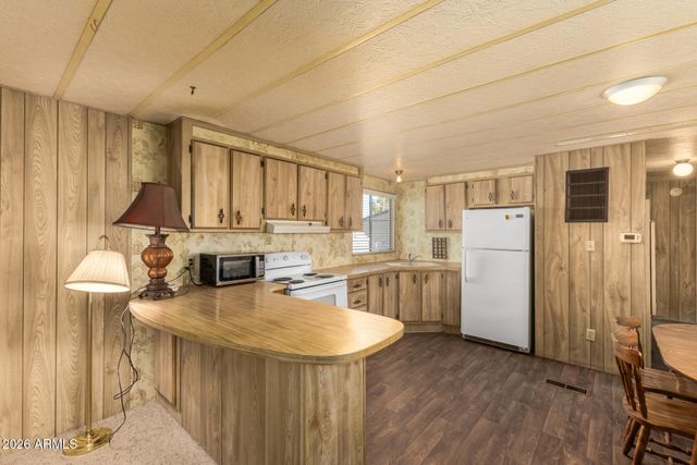 10955 N 79TH Avenue 144, Peoria, AZ 85345