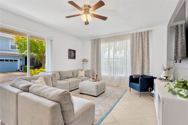 8307 MANOR CLUB CIRCLE 1, Tampa, FL 33647