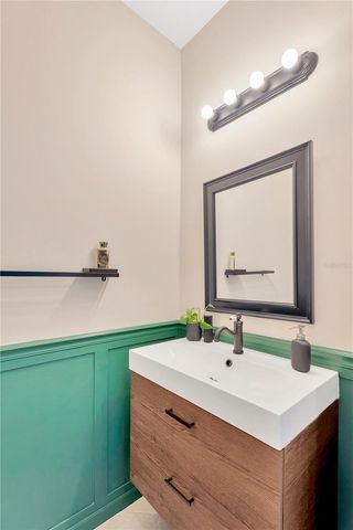 8307 MANOR CLUB CIRCLE 1, Tampa, FL 33647