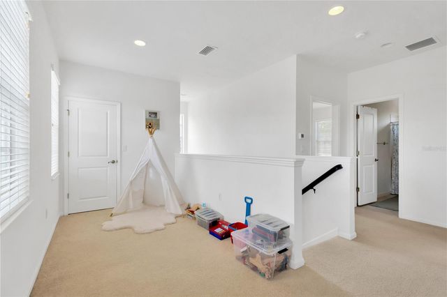 8307 MANOR CLUB CIRCLE 1, Tampa, FL 33647