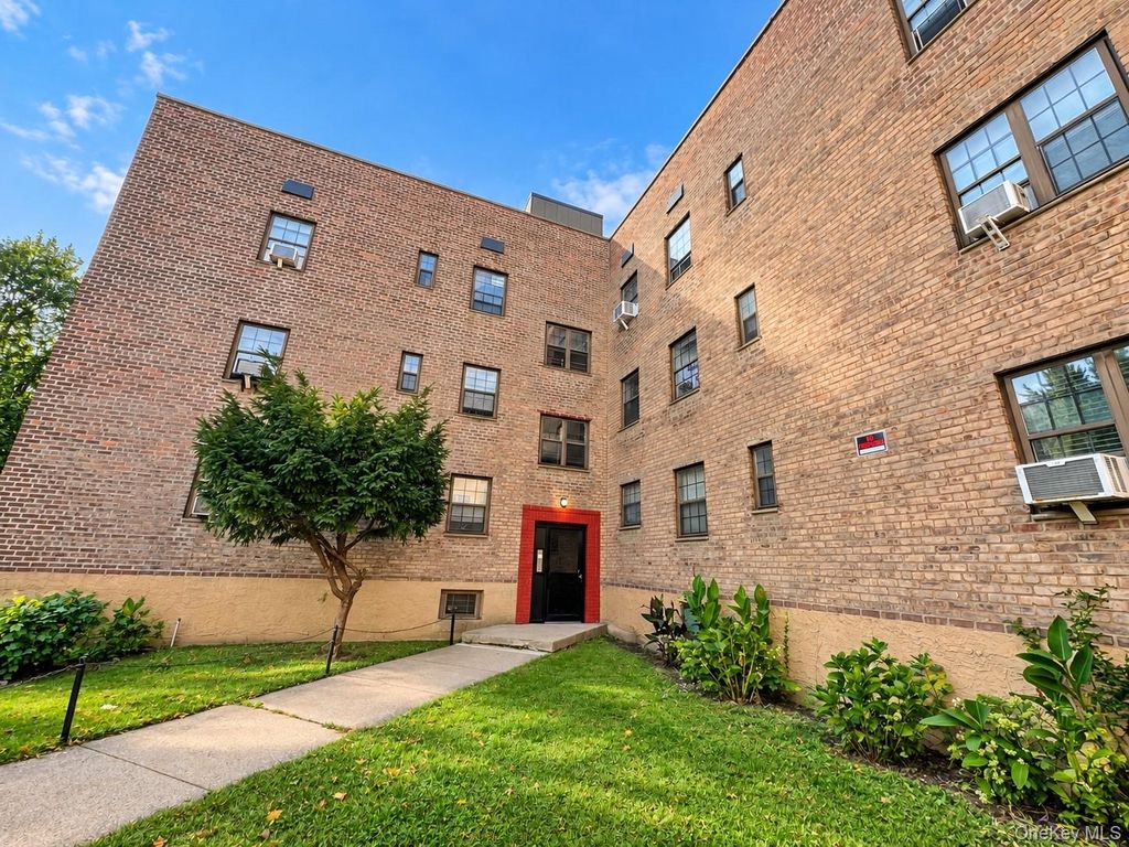 144-37 79th Ave 1N, Kew Garden Hills, NY 11367 — photo 2