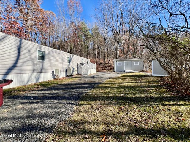 3-15 Whitney Way, East Greenbush, NY 12061