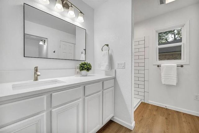 406 Lakeway DR, Georgetown, TX 78628