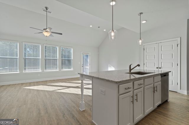 2910 Red Fox Drive, Haddock, GA 31033