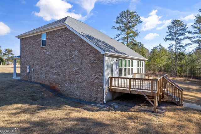 2910 Red Fox Drive, Haddock, GA 31033