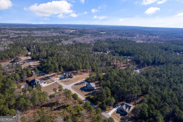 2910 Red Fox Drive, Haddock, GA 31033