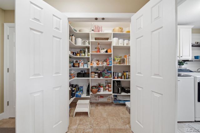 3950 Taylor Lane, Lodi Twp, MI 48176