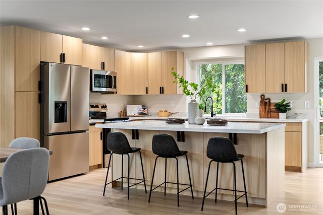 33343 12th Avenue SW, Federal Way, WA 98023