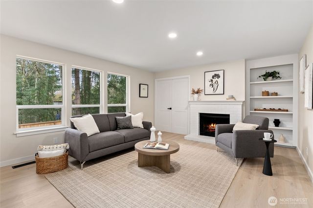 33343 12th Avenue SW, Federal Way, WA 98023