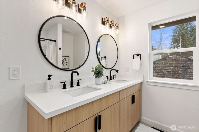 33343 12th Avenue SW, Federal Way, WA 98023