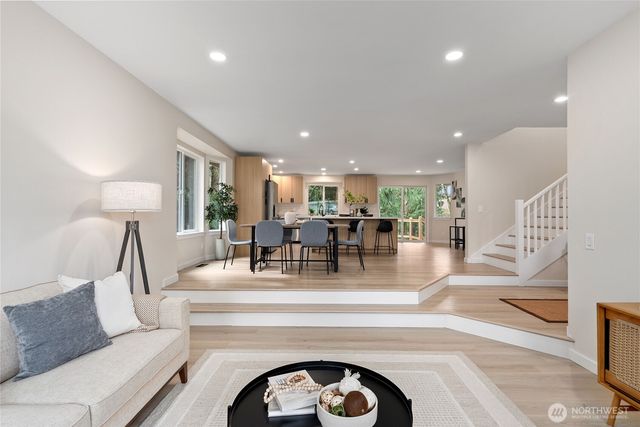 33343 12th Avenue SW, Federal Way, WA 98023