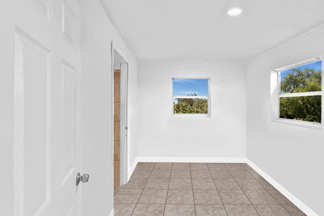 1713 NW 76th Terrace, Miami, FL 33147