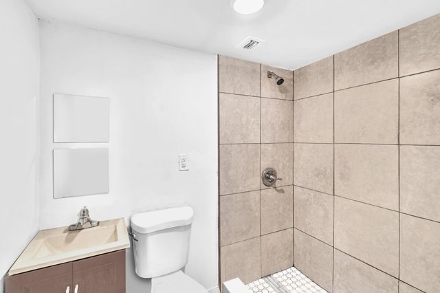 1713 NW 76th Terrace, Miami, FL 33147
