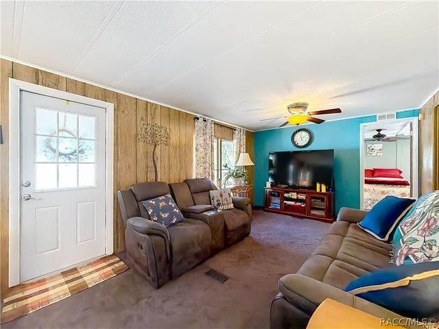 2570 E Mars Street, Inverness, FL 34453