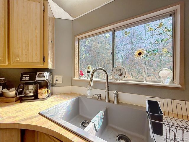 2570 E Mars Street, Inverness, FL 34453