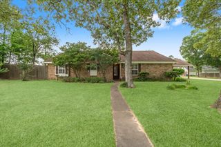 303 Greenwood Drive, Livingston, TX 77351
