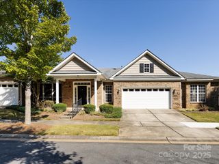6815 Cinnamon Circle 6-C, Mint Hill, NC 28227