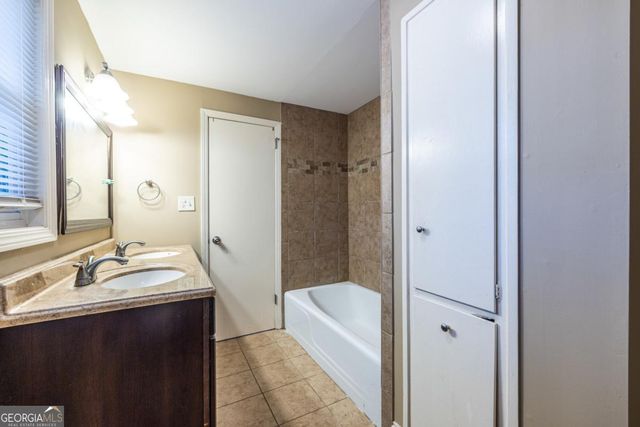 1303 Faraday Place, Decatur, GA 30033