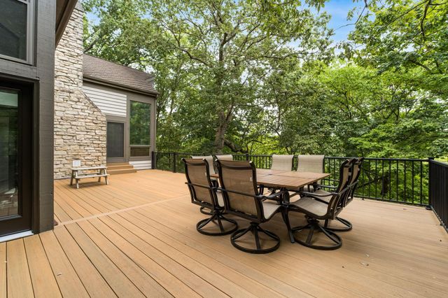 4340 Manor Court E, Dublin, OH 43017