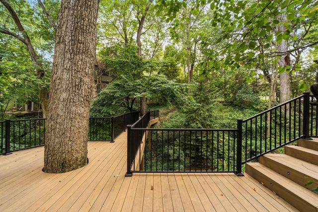 4340 Manor Court E, Dublin, OH 43017