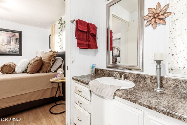 2650 W UNION HILLS Drive 800, Phoenix, AZ 85027