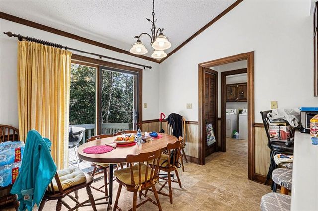 4 Pine Knoll Street, Newnan, GA 30263