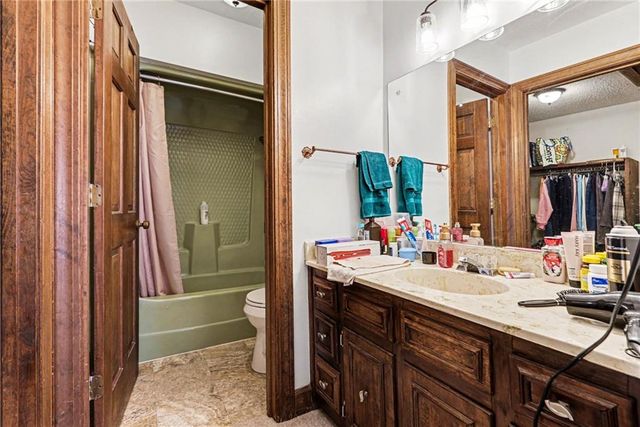 4 Pine Knoll Street, Newnan, GA 30263