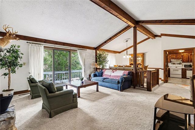 4 Pine Knoll Street, Newnan, GA 30263