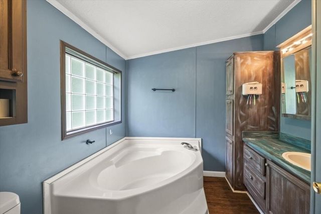 938 Riley Creek Rd, Whitleyville, TN 38588