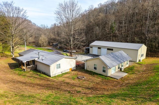 938 Riley Creek Rd, Whitleyville, TN 38588