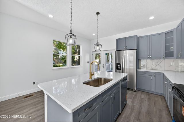 2315 PARK Street 1-2, Jacksonville, FL 32204