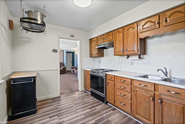 3102 Yale Street, Flint, MI 48503