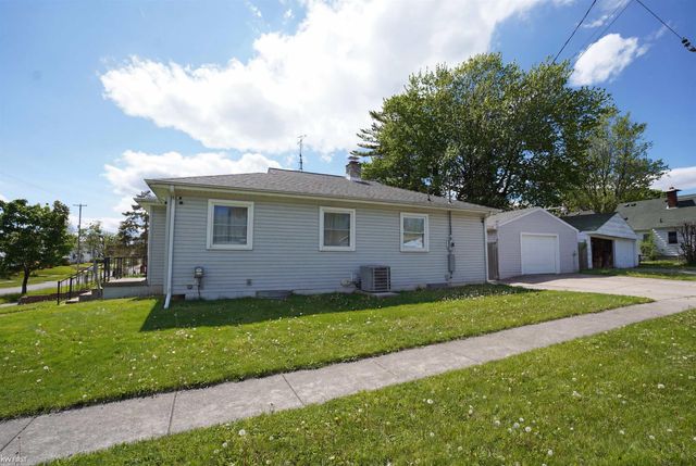 3102 Yale Street, Flint, MI 48503