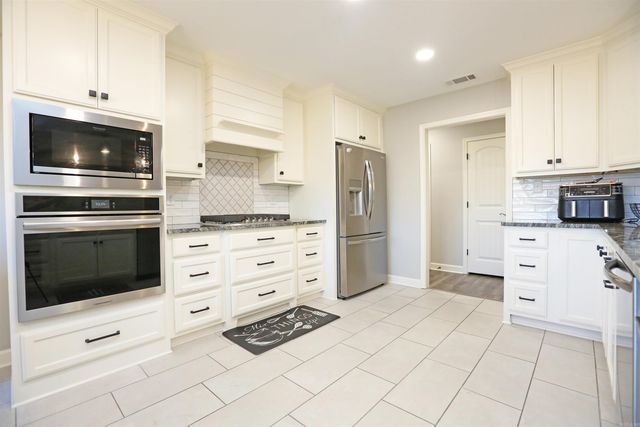 5608 Rope Trail, Jacksonville, AR 72076