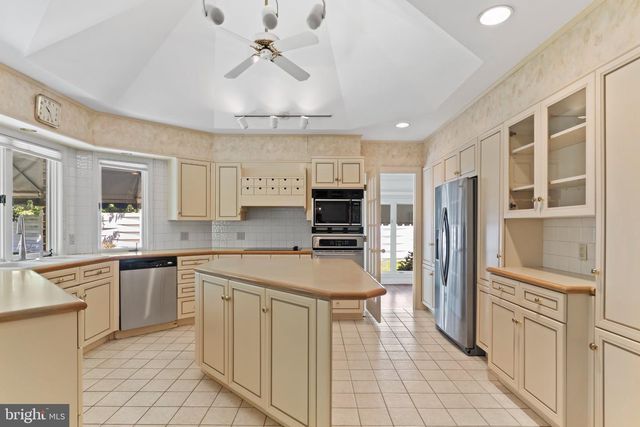 4069 W TILDEN RD, Harrisburg, PA 17112