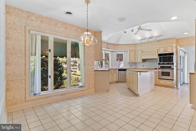 4069 W TILDEN RD, Harrisburg, PA 17112