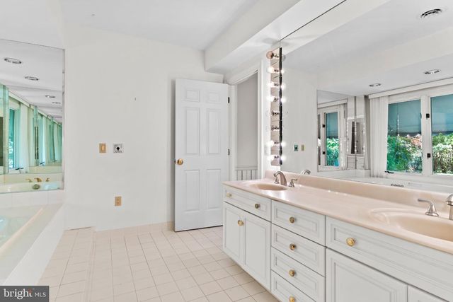 4069 W TILDEN RD, Harrisburg, PA 17112