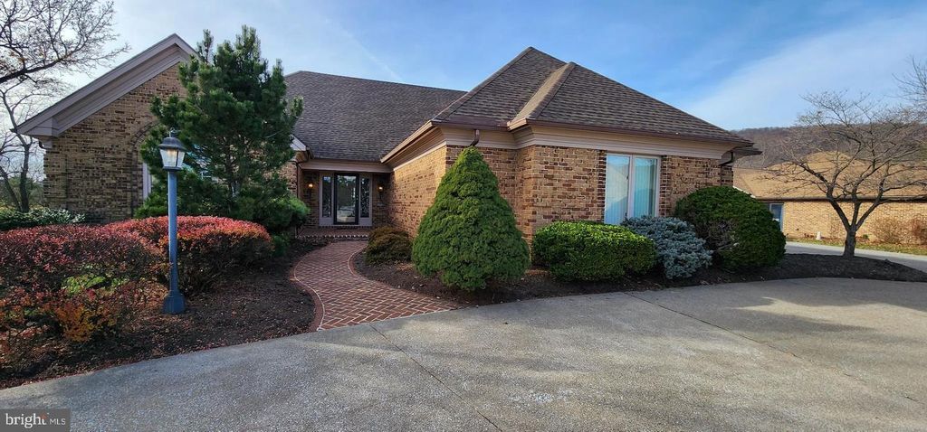 4069 W TILDEN RD, Harrisburg, PA 17112