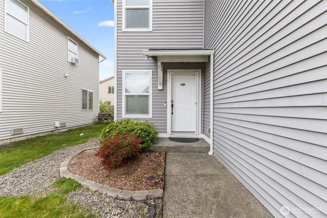 14813 99th Avenue SE, Yelm, WA 98597