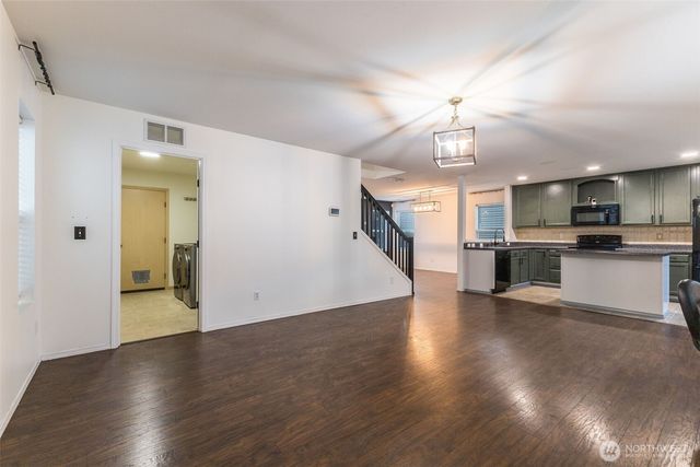 14813 99th Avenue SE, Yelm, WA 98597
