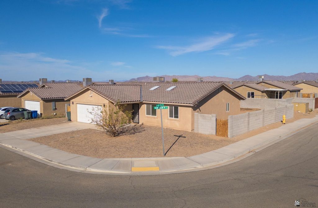 4529 S Desert Willow Way, Yuma, AZ 85365