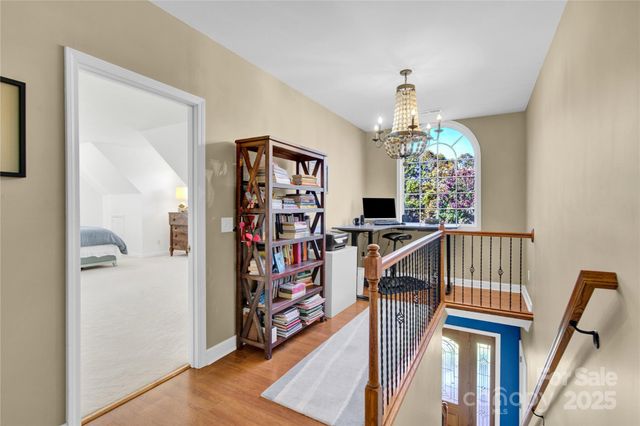 2441 27th Avenue Circle NE, Hickory, NC 28601