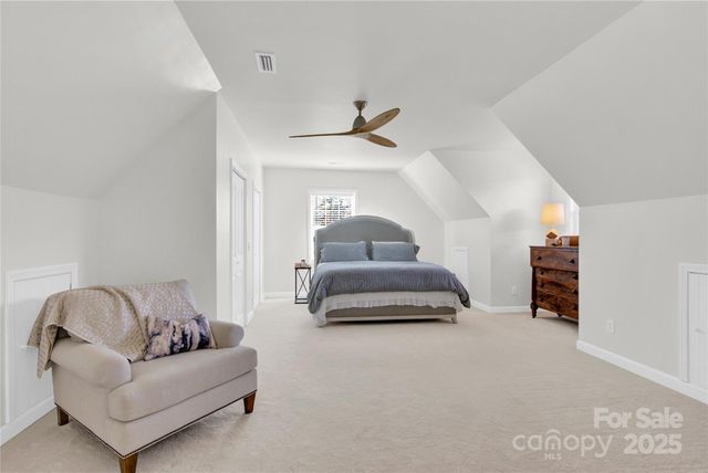 2441 27th Avenue Circle NE, Hickory, NC 28601