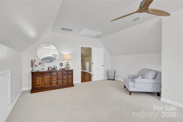 2441 27th Avenue Circle NE, Hickory, NC 28601