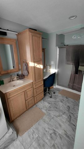 3011 Bethal Street, Waterloo, IA 50702